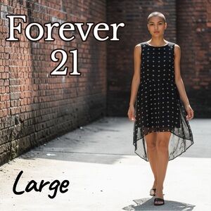 Forever 21 Black & White Dress Large